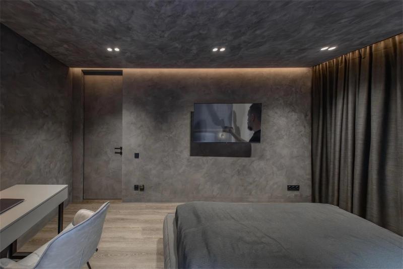 Эффект замши в спальне: стены и потолок в едином дизайне