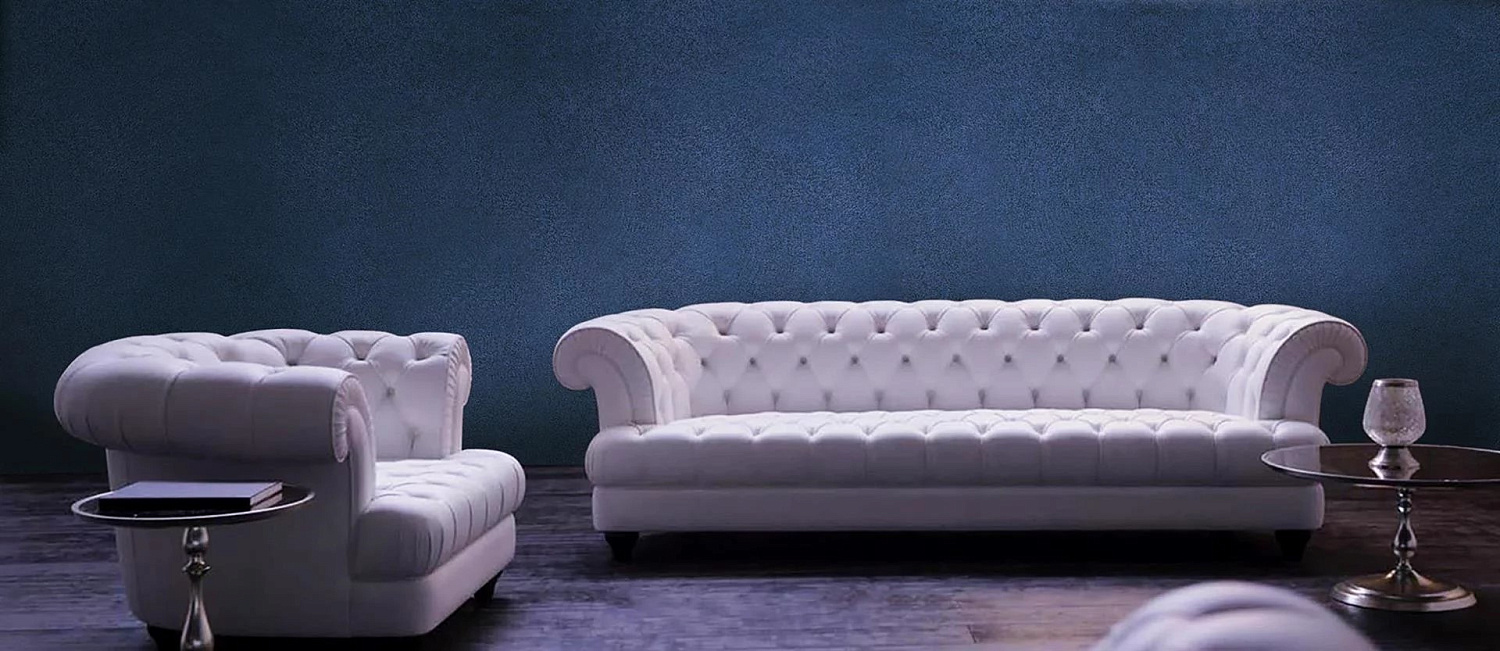 Эффект тёмно-синей замши в гостиной