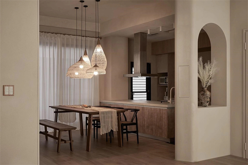 Стены на кухне в замшевом стиле